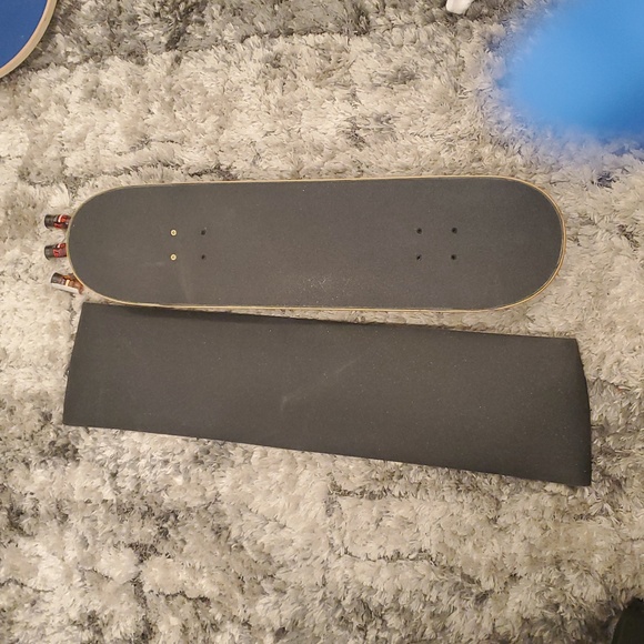 Element Skateboard (Complete Setup) - Picture 4 of 5